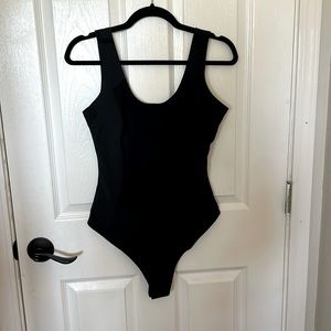 NWOT Pinsy Scoop Tank Hourglass Shapewear Thong BodySuit size Large